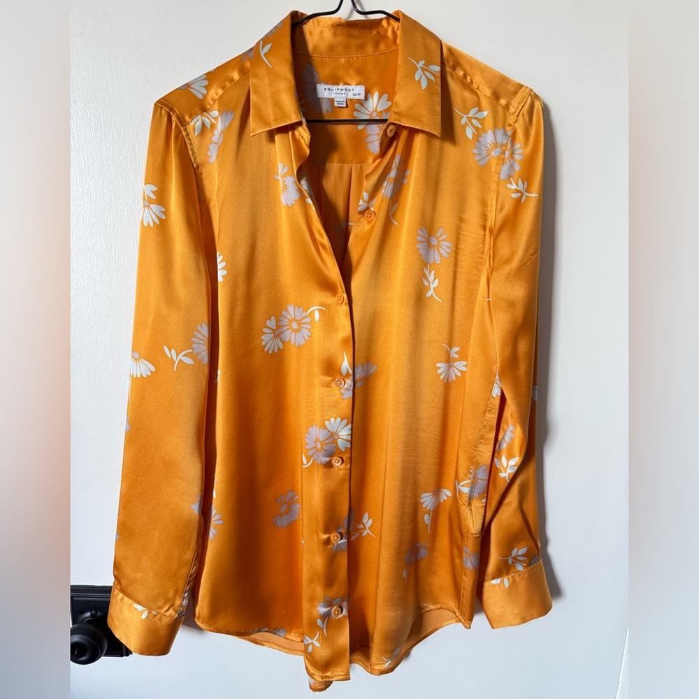 100% Silk Equipment Floral Blouse (gold/orange look)